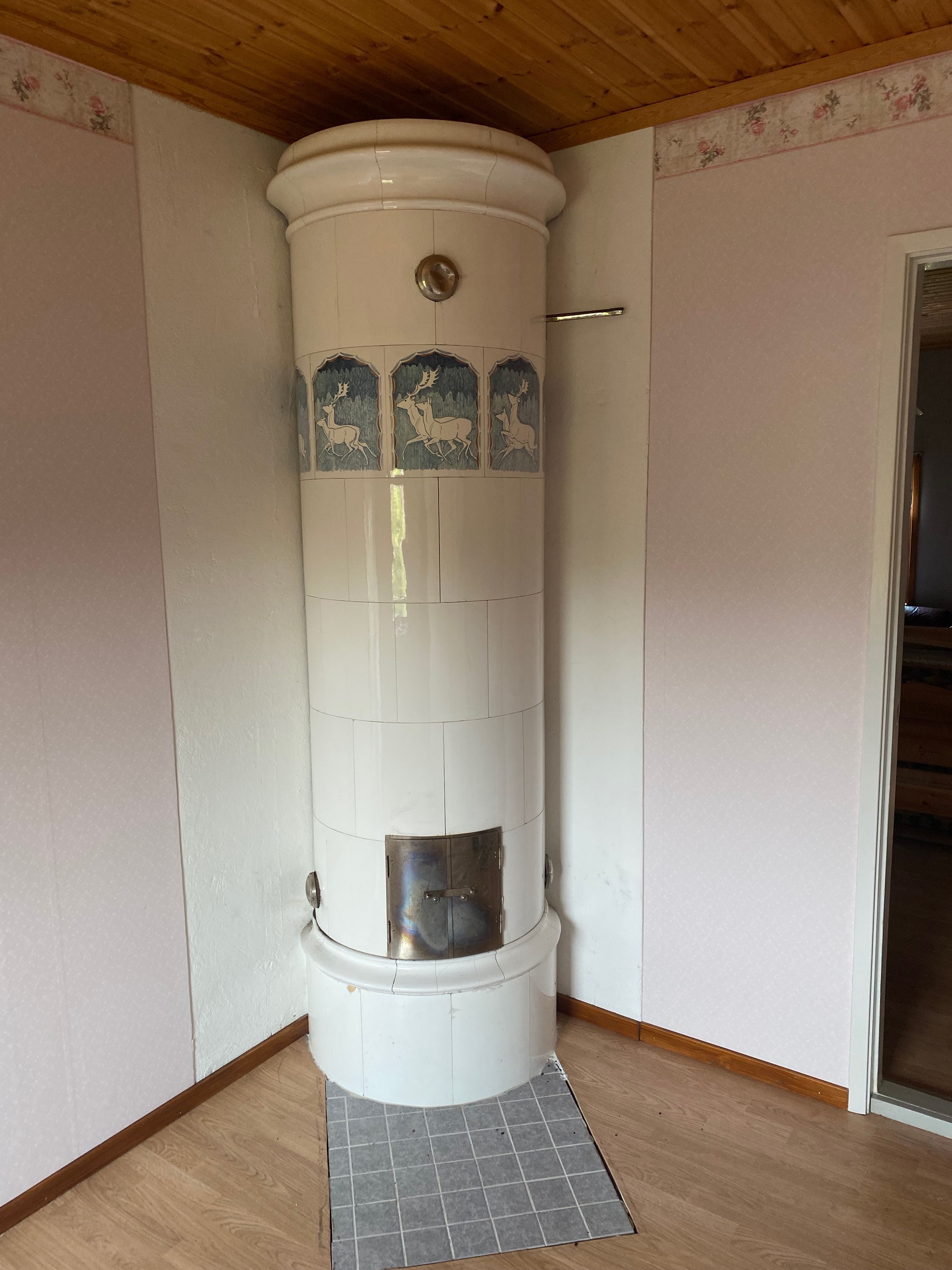 Rund kakelugn 16